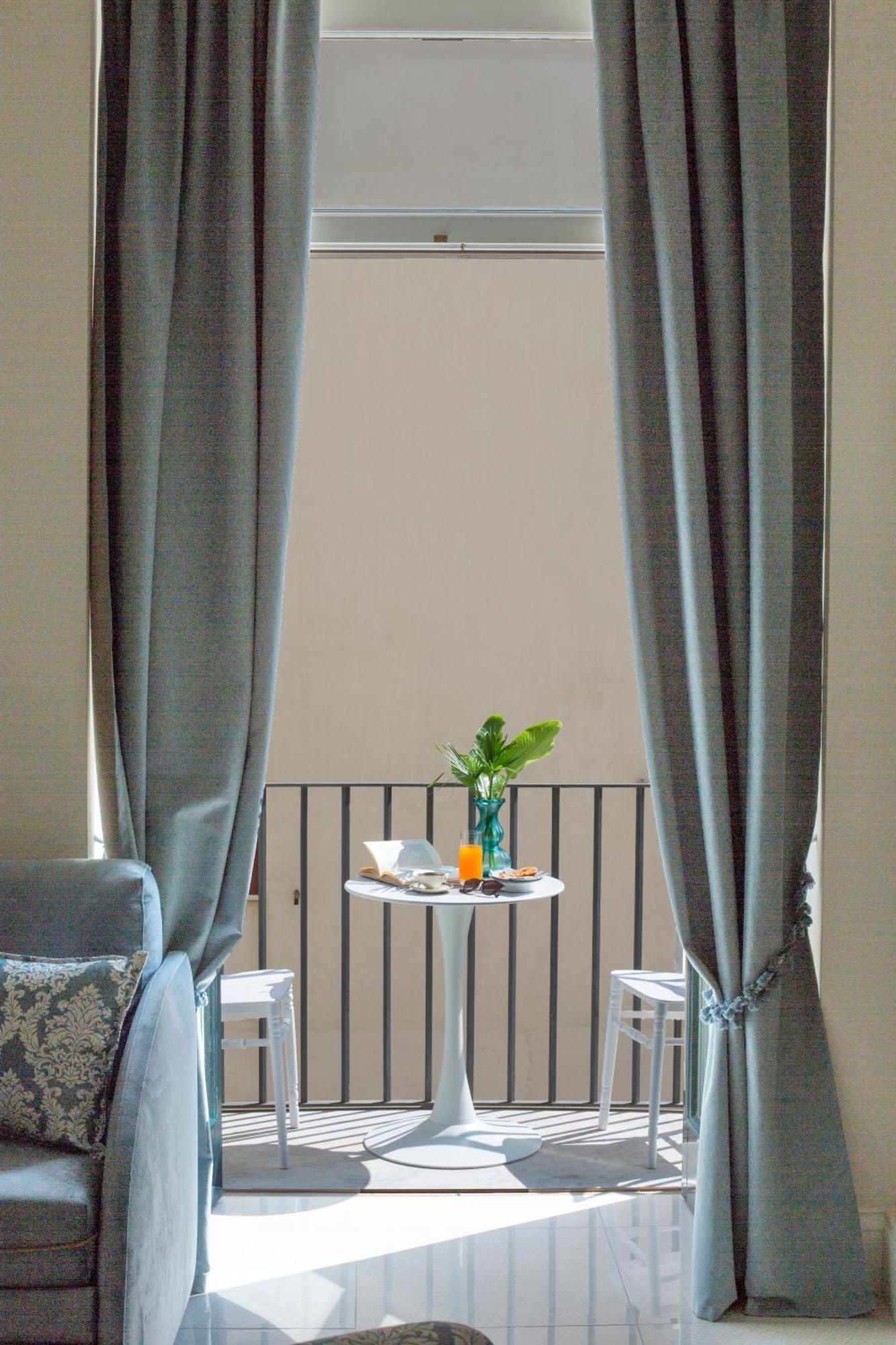 Grace Suites Sorrento Luaran gambar